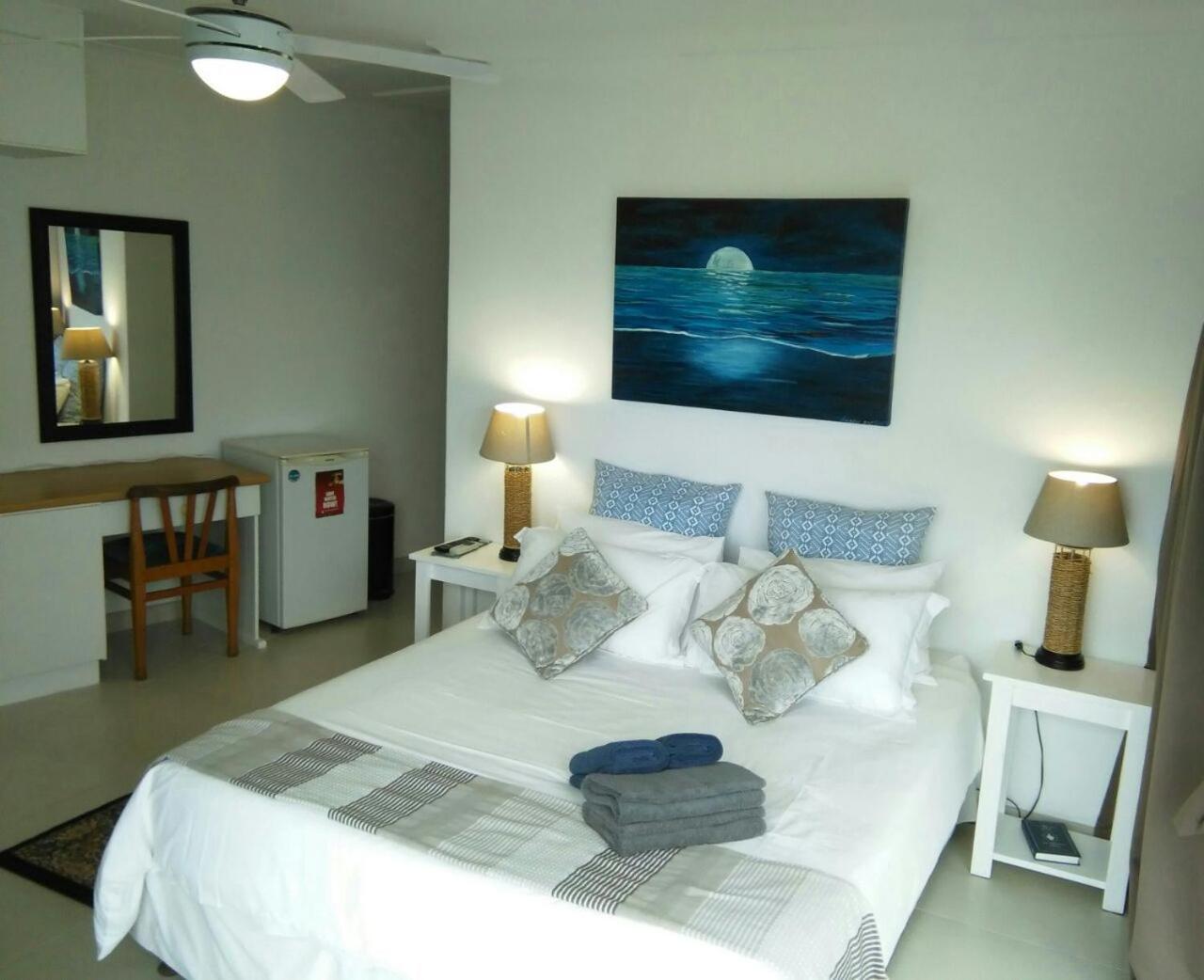 Beach House Jeffreys Bay Exterior photo